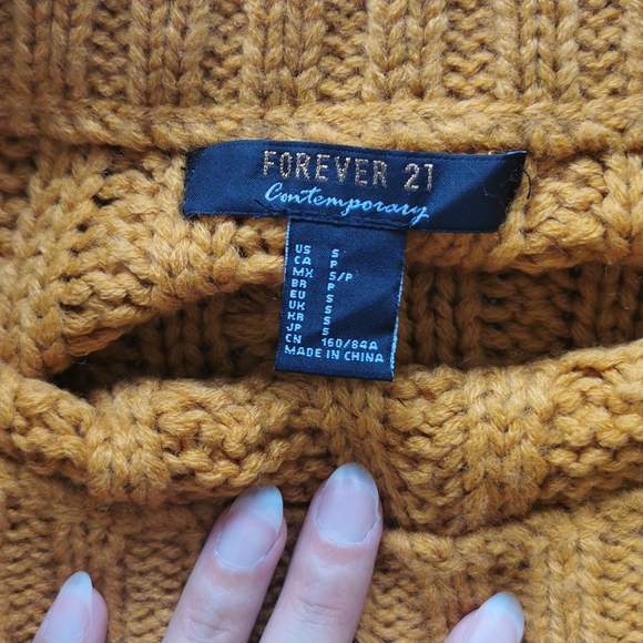 OFF THE SHOULDER SWEATER - Picture 2 of 2